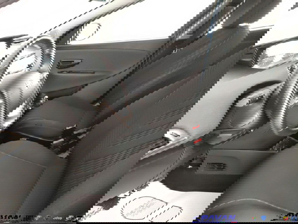 Lancia Ypsilon usata a Padova (12)