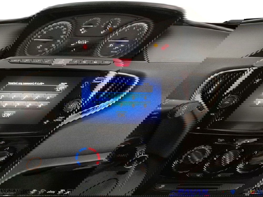 Lancia Ypsilon usata a Padova (16)