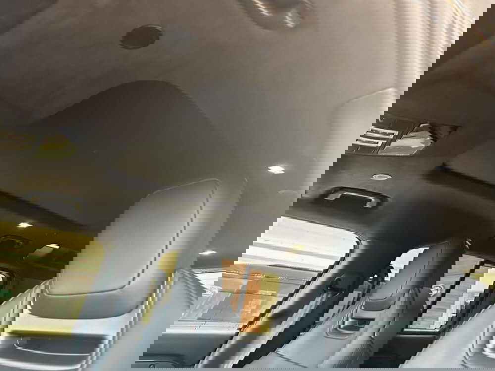 Land Rover Defender usata a Venezia (10)