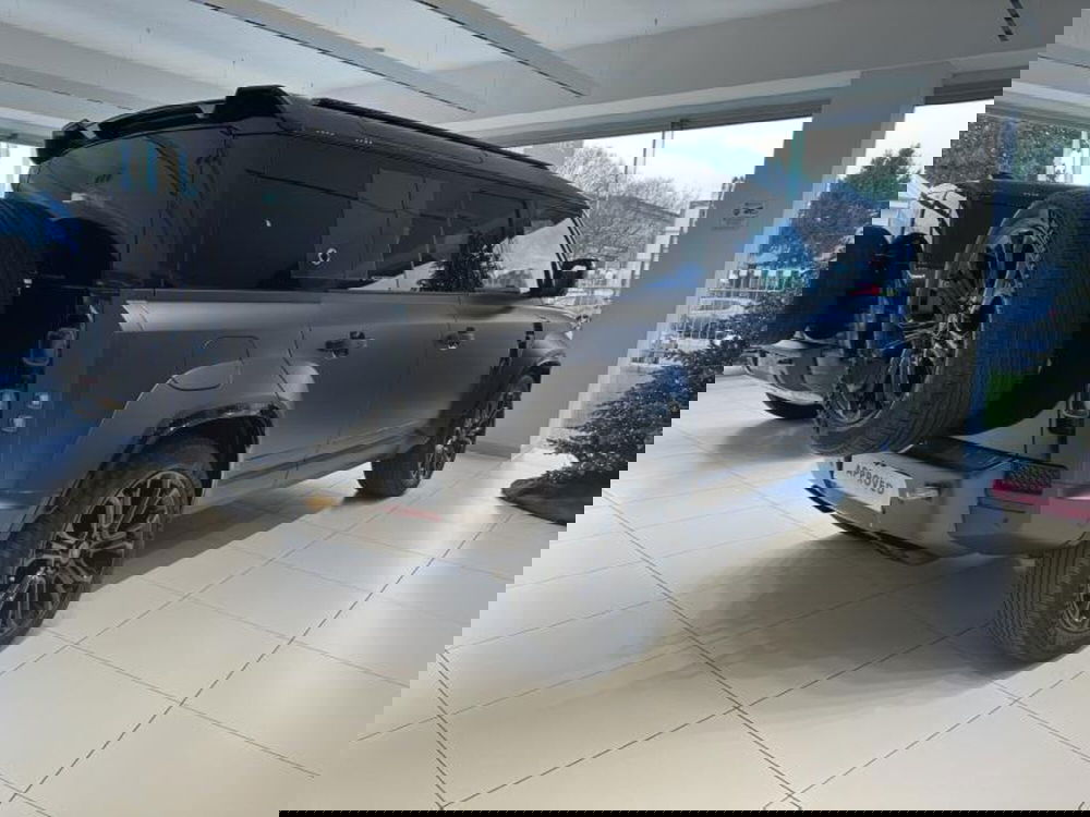 Land Rover Defender usata a Venezia (3)