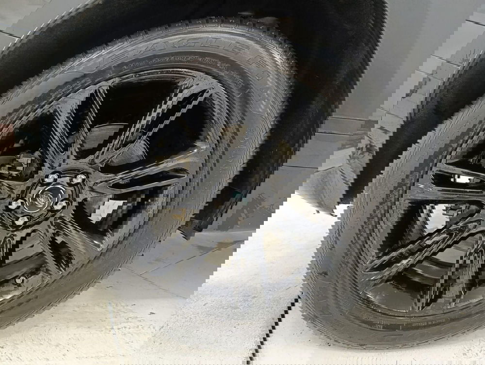 Land Rover Range Rover Velar usata a Pesaro-Urbino (9)