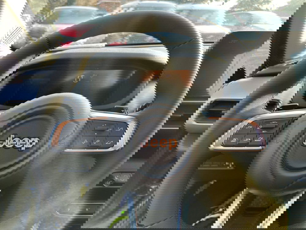 Jeep Avenger nuova a Roma (15)