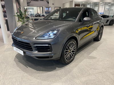 Porsche Cayenne Coup&eacute; 3.0 V6 E-Hybrid del 2021 usata a Firenze