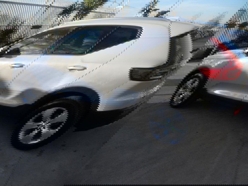 Volvo XC40 usata a Caserta (4)