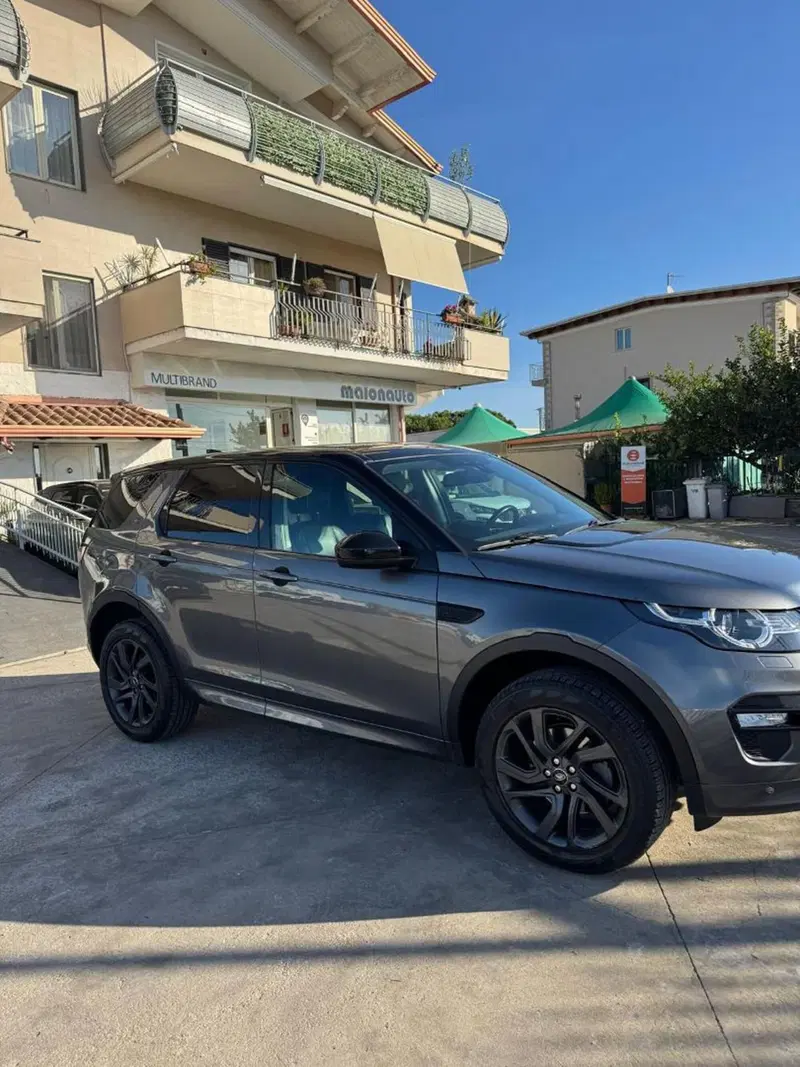 Land Rover Discovery Sport usata a Caserta (8)