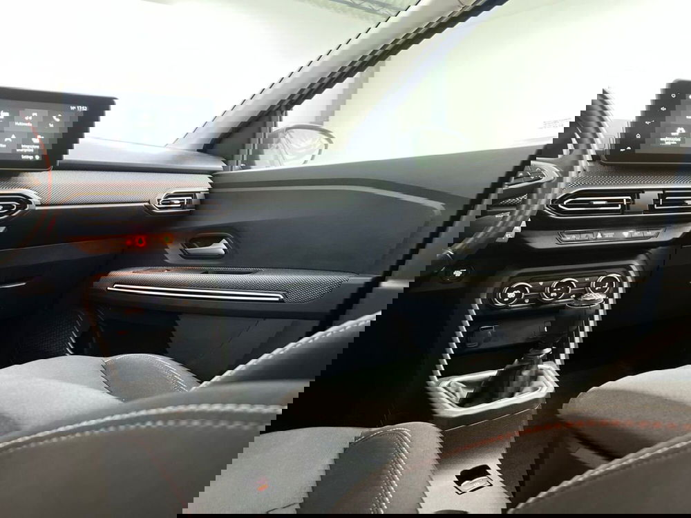 Dacia Jogger usata a Roma (13)