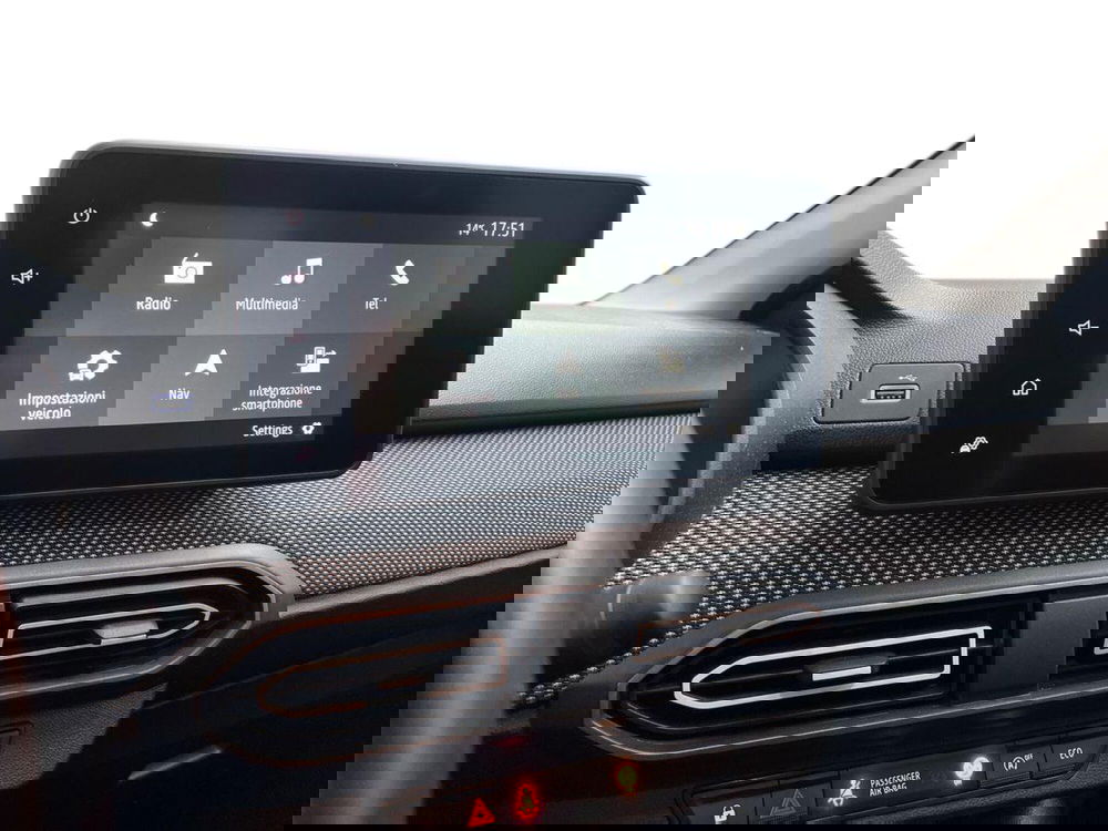 Dacia Jogger usata a Roma (14)