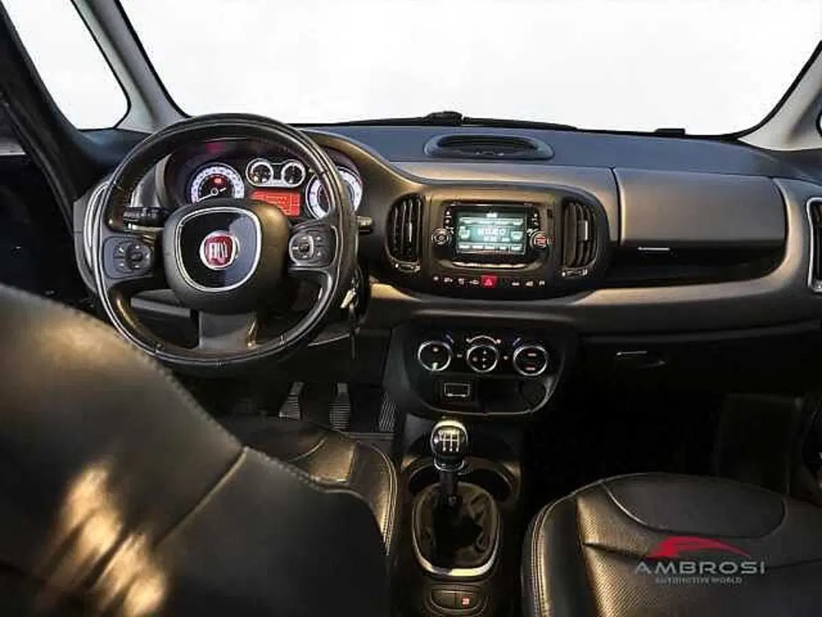 Fiat 500L Living usata a Perugia (15)