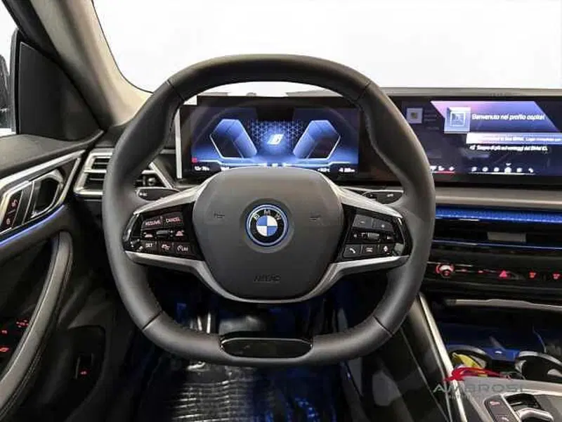 BMW i4 nuova a Viterbo (13)