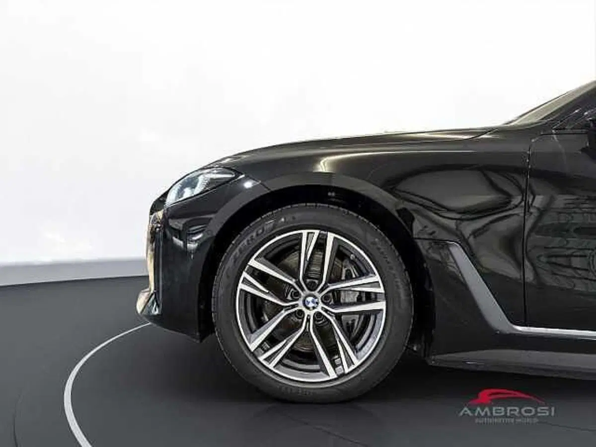 BMW i4 nuova a Viterbo (17)