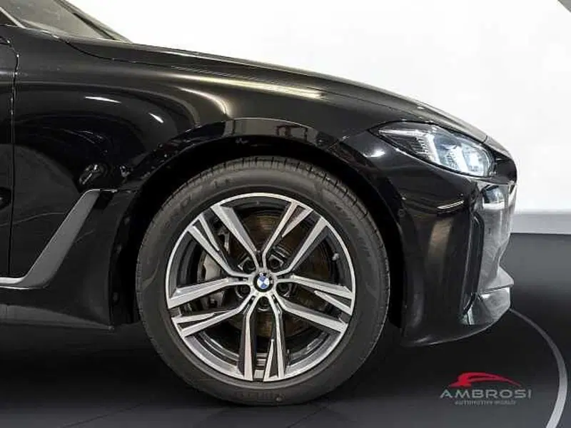BMW i4 nuova a Viterbo (18)