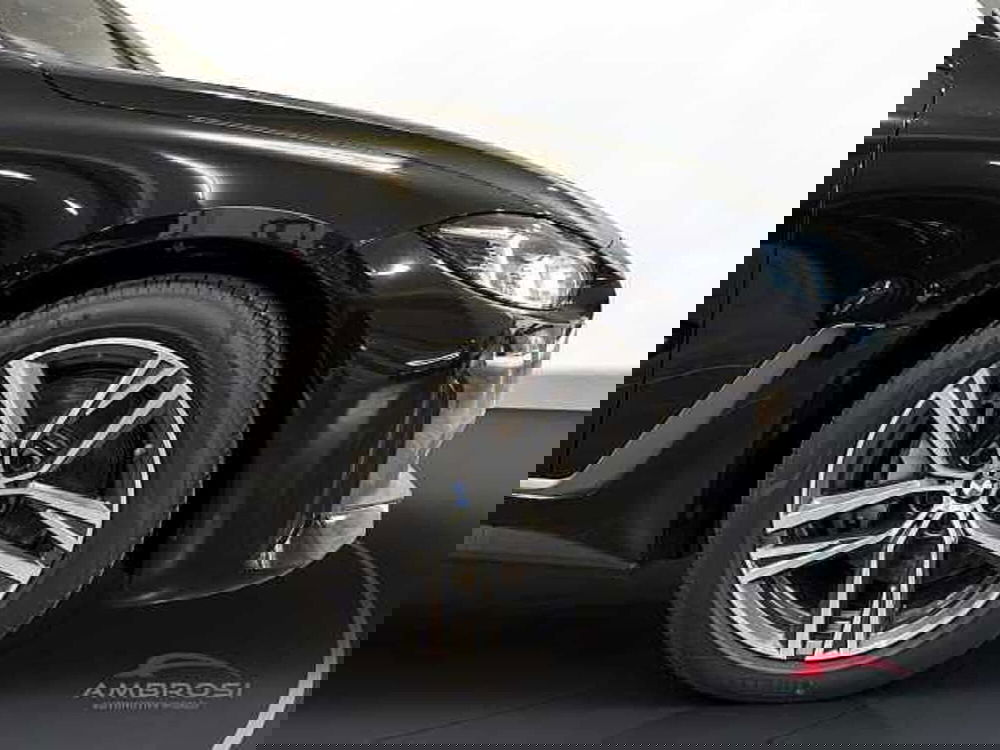 BMW i4 nuova a Viterbo (18)