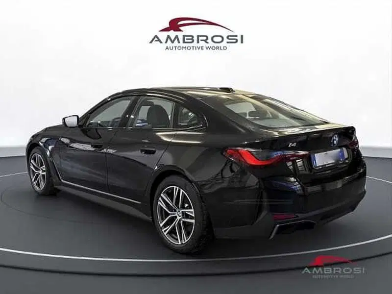 BMW i4 nuova a Viterbo (4)