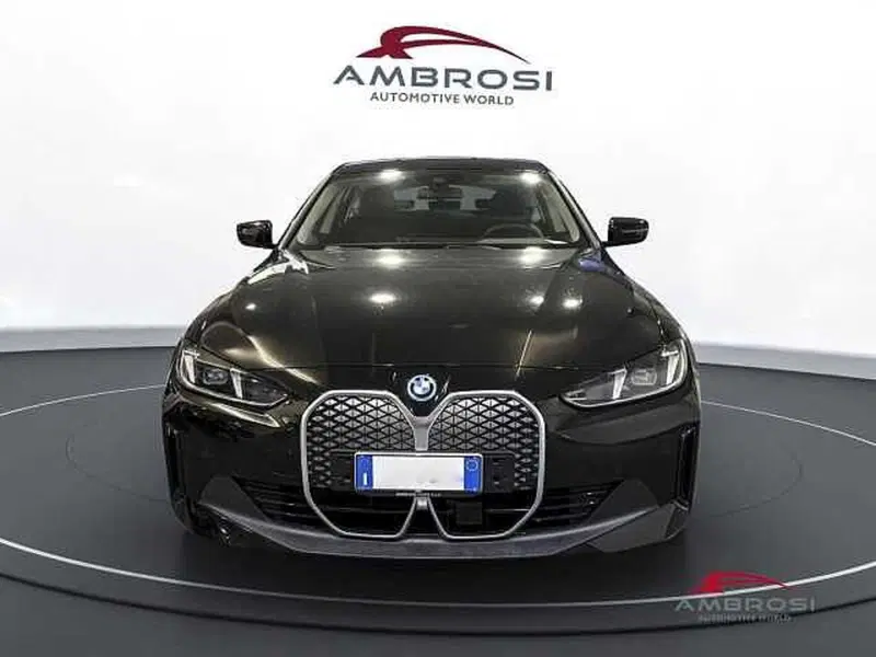 BMW i4 nuova a Viterbo (7)