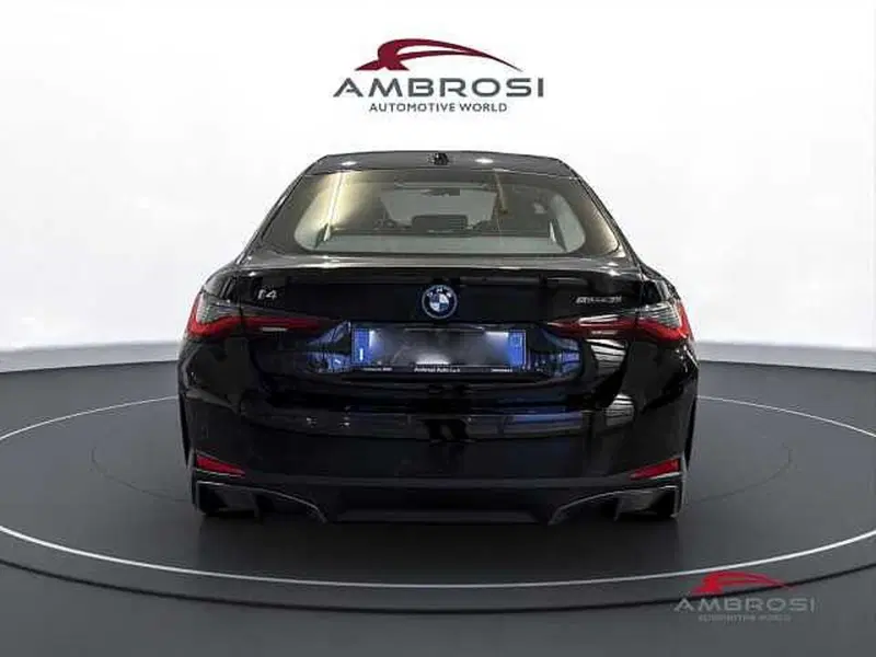 BMW i4 nuova a Viterbo (8)