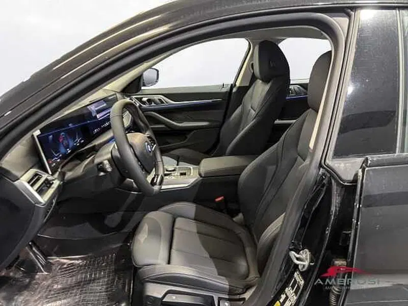 BMW i4 nuova a Viterbo (9)