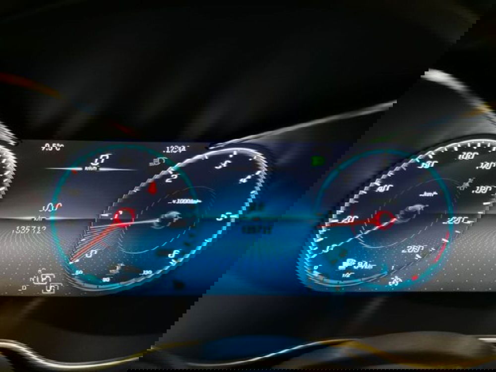 Mercedes-Benz GLC SUV usata a Avellino (13)