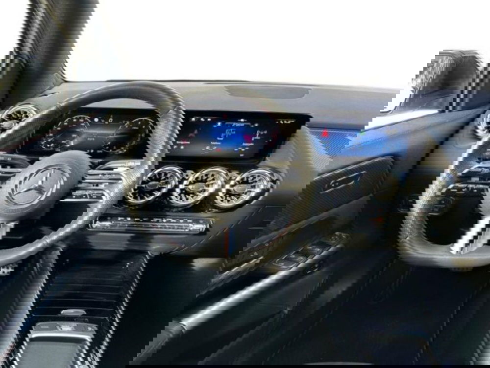 Mercedes-Benz GLA SUV usata a Avellino (11)