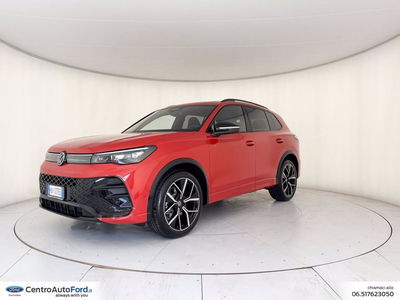 Volkswagen Tiguan 2.0 tdi R-Line 150cv dsg nuova a Albano Laziale