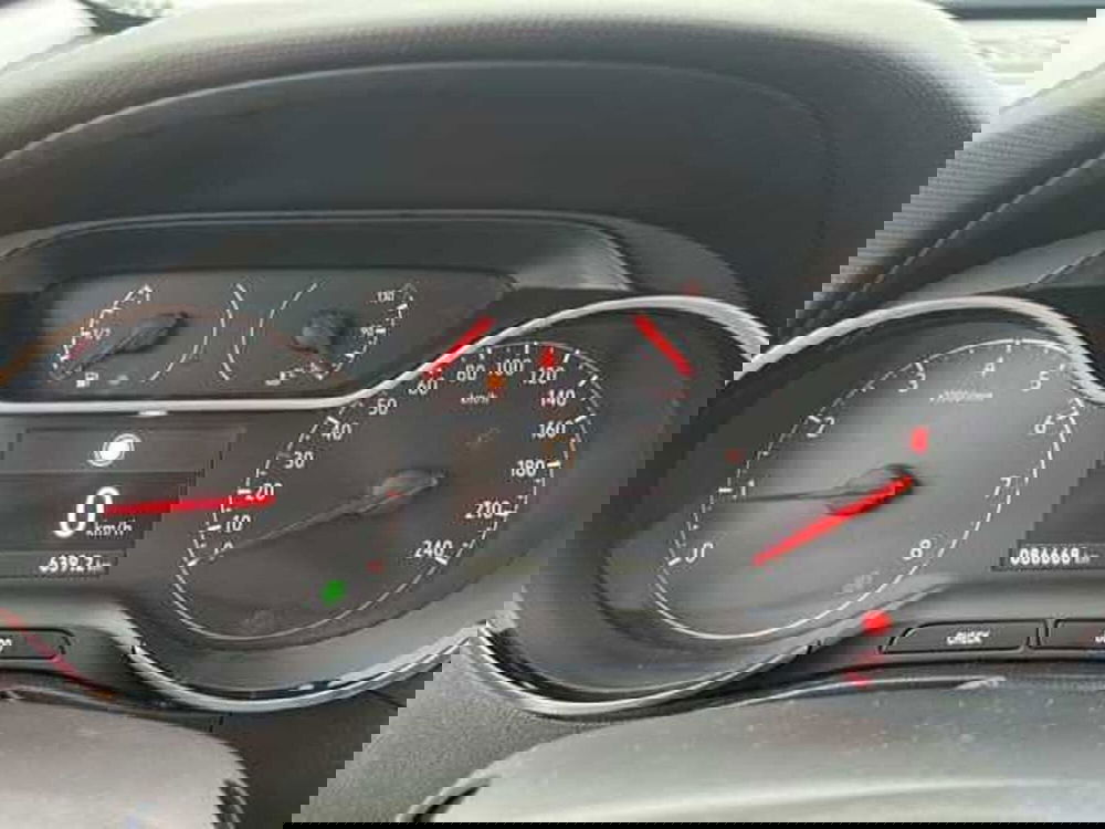 Opel Crossland X usata a Ravenna (12)