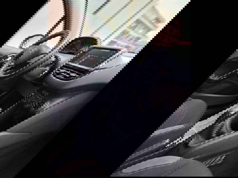 Peugeot 208 usata a Torino (11)