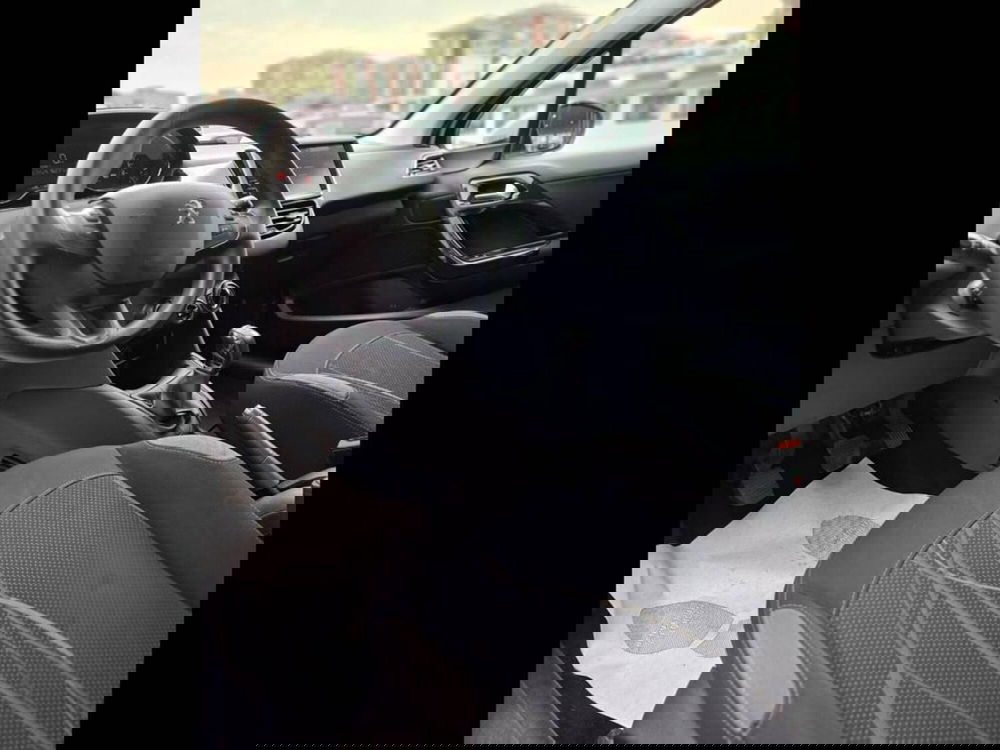 Peugeot 208 usata a Torino (13)