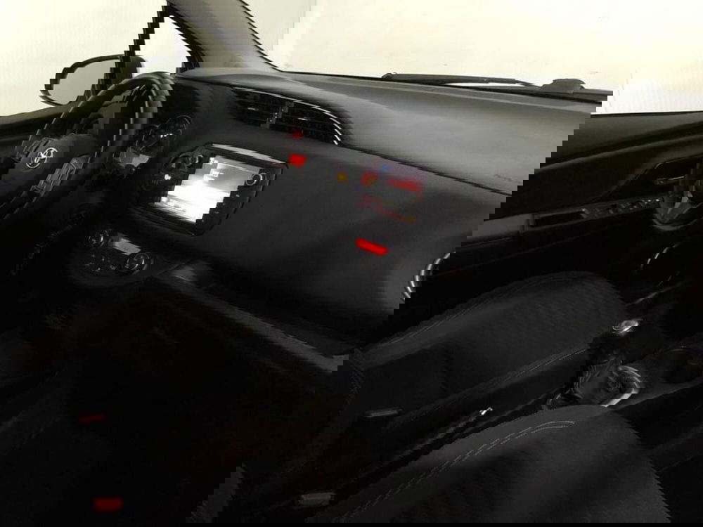 Toyota Yaris usata a Torino (12)