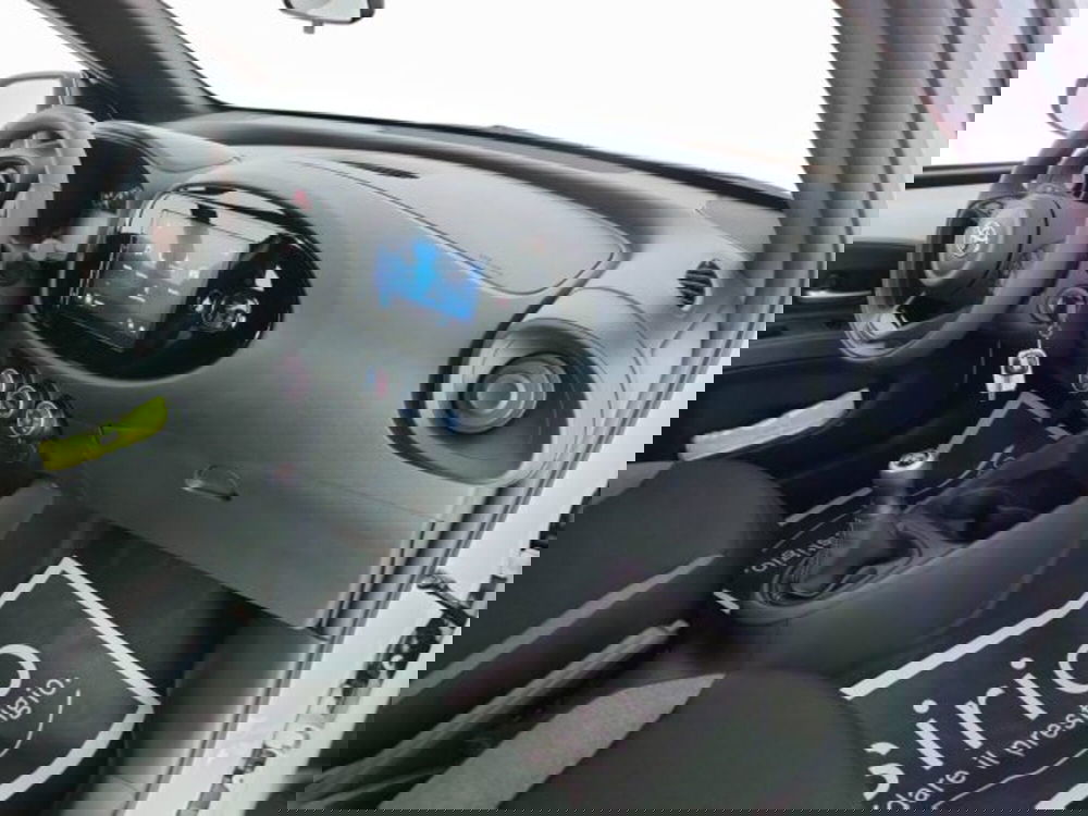 Toyota Aygo X nuova a Teramo (6)