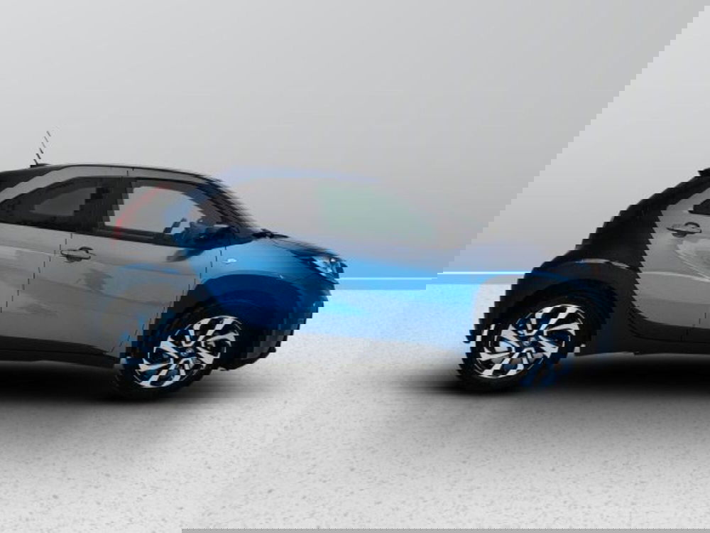 Toyota Aygo X nuova a Teramo (6)