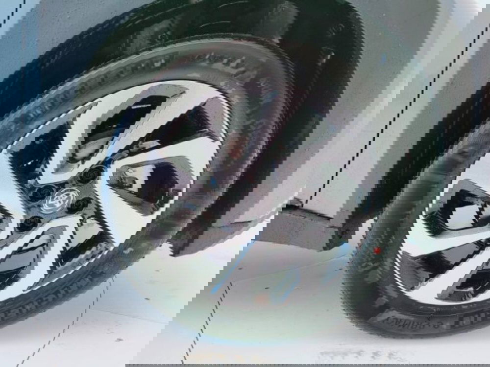 Toyota Aygo X nuova a Teramo (7)