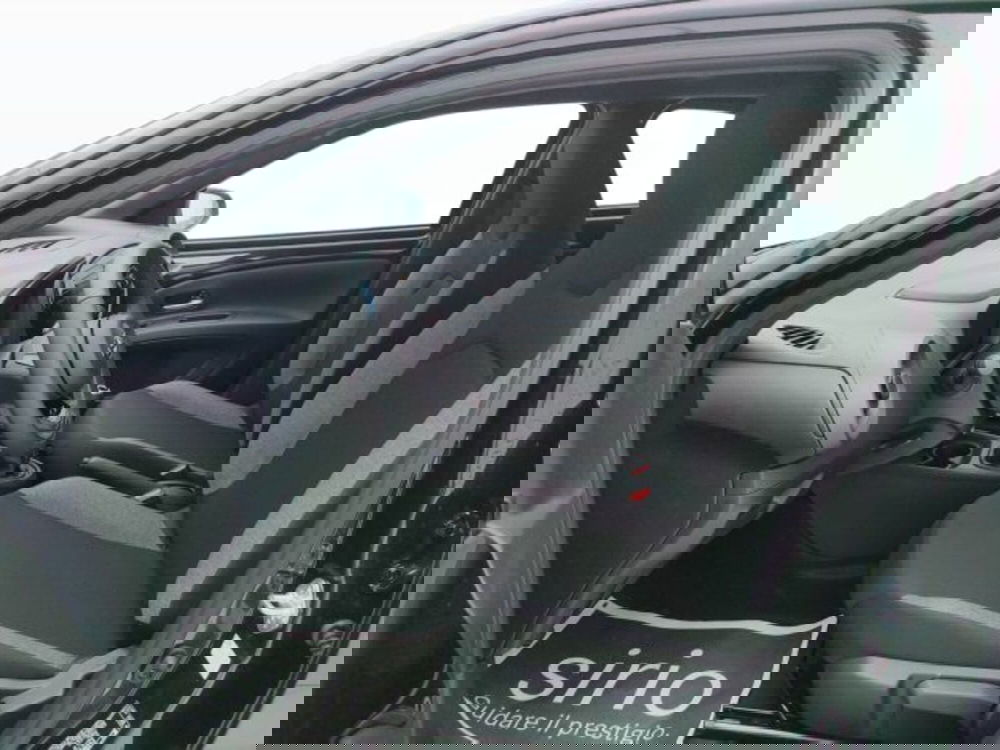 Toyota Aygo X nuova a Teramo (9)