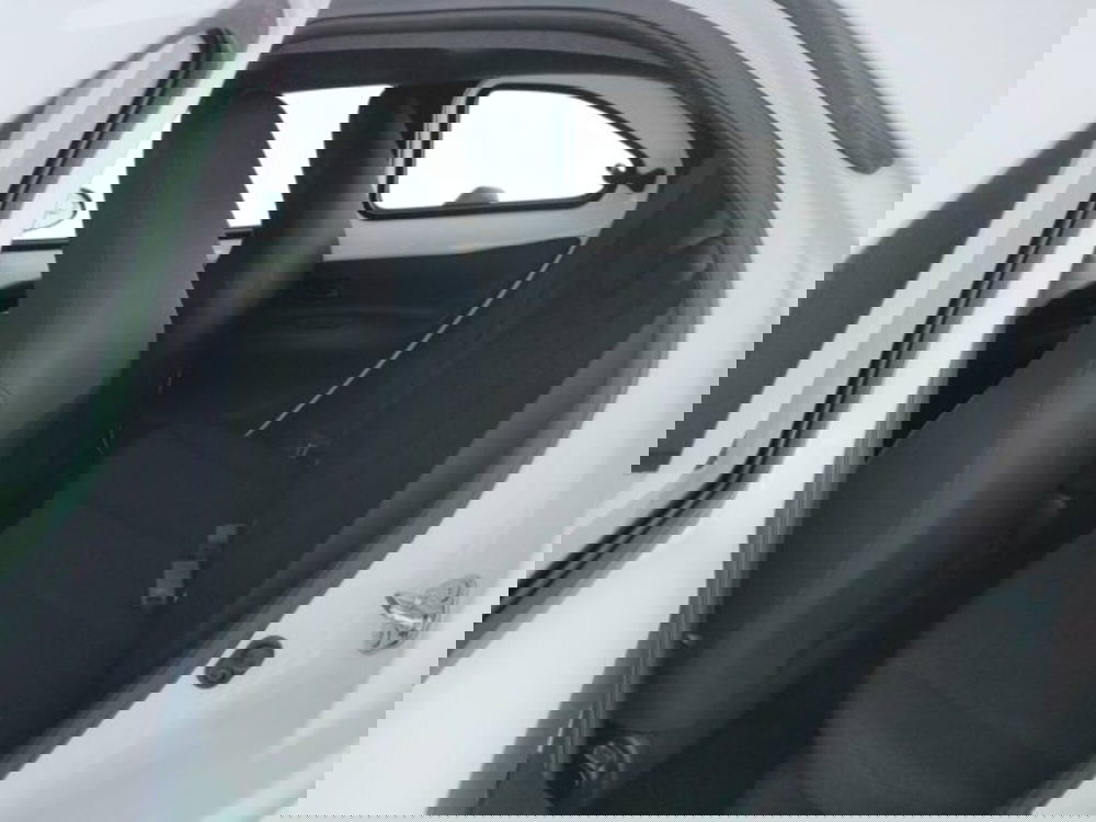 Toyota Aygo X nuova a Teramo (10)