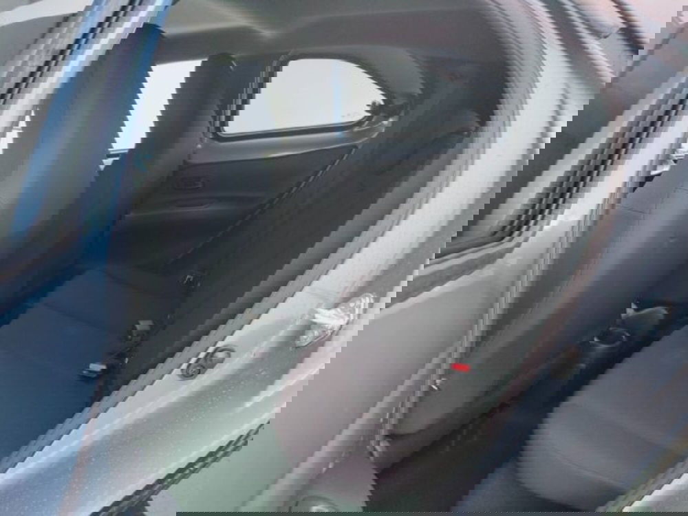 Toyota Aygo X nuova a Teramo (9)