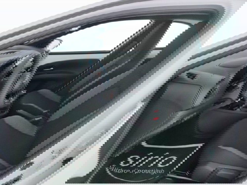 Toyota Aygo X nuova a Teramo (13)