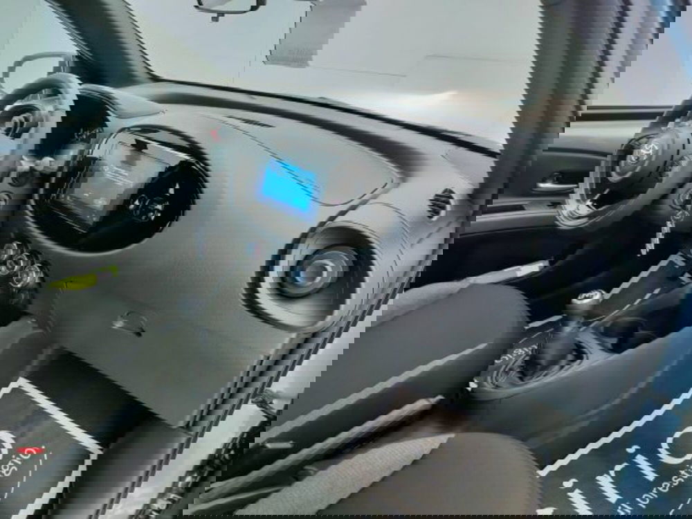 Toyota Aygo X nuova a Teramo (9)