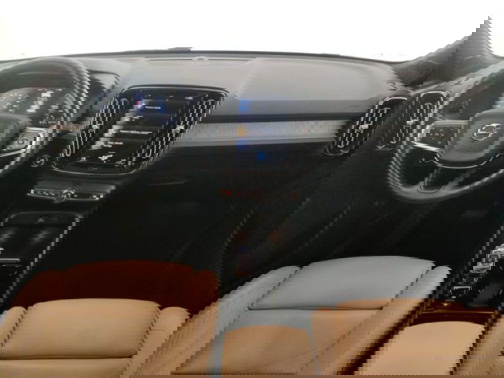 Volvo XC40 usata a Modena (11)
