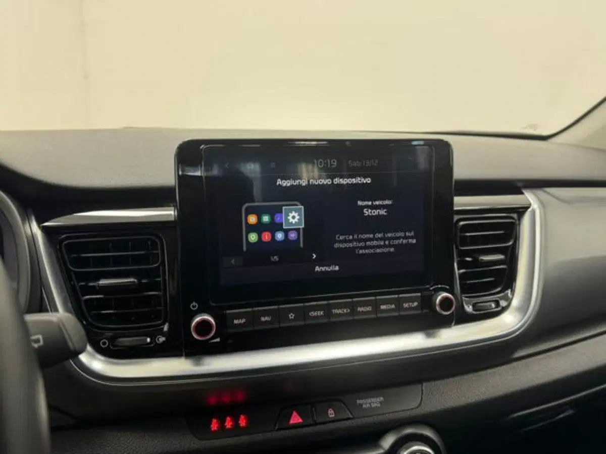 Kia Stonic usata a Como (13)