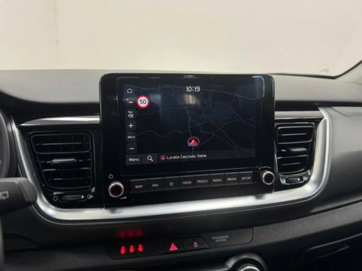 Kia Stonic usata a Como (15)