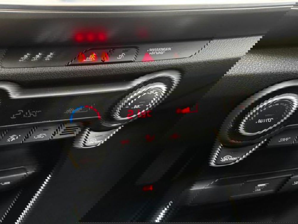 Kia Stonic usata a Como (17)