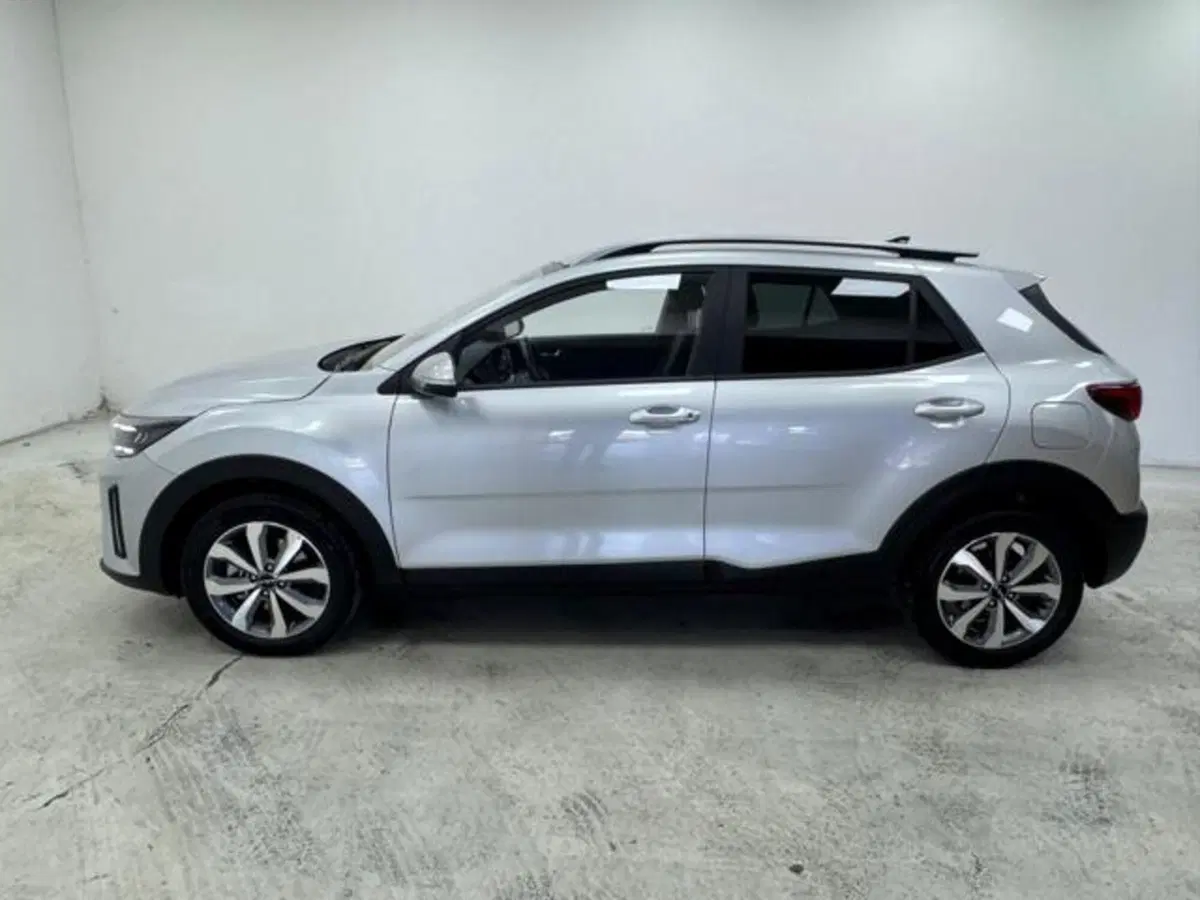 Kia Stonic usata a Como (8)