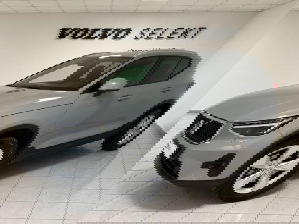 Volvo XC40 usata a Como (2)