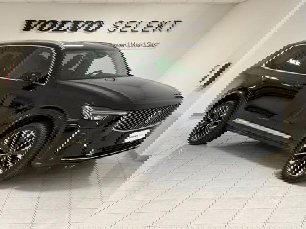 Volvo XC90 usata a Como (2)