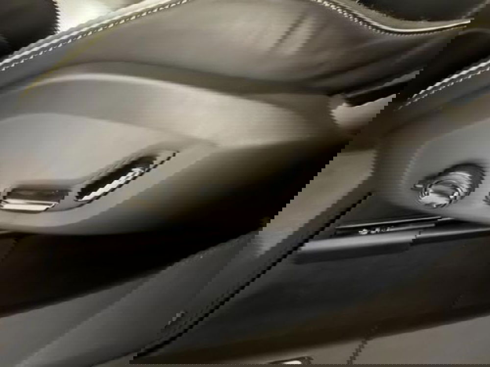 Volvo XC60 usata a Como (18)