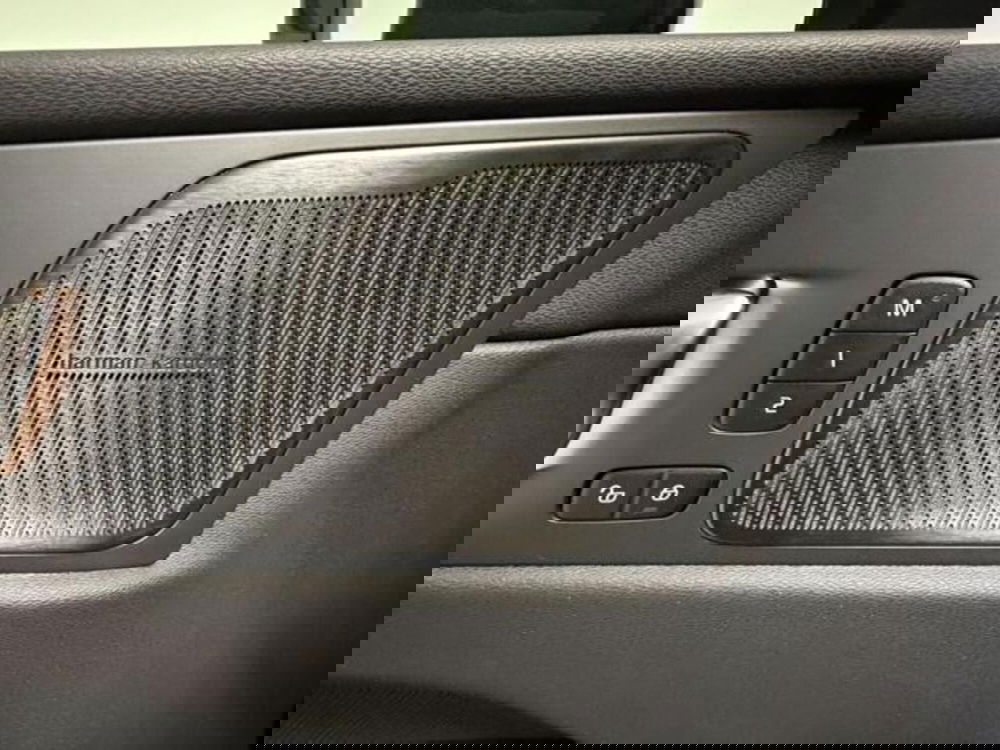 Volvo XC60 usata a Como (19)