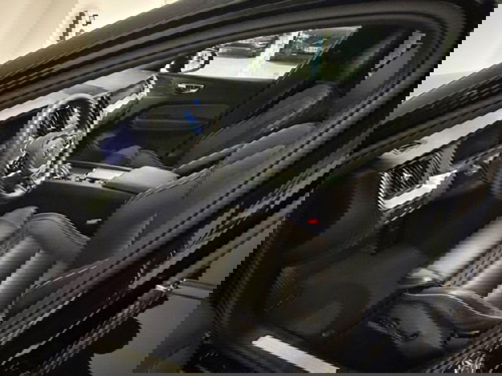 Volvo XC60 usata a Como (8)