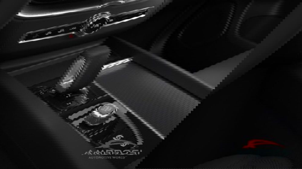 Volvo XC60 nuova a Perugia (15)