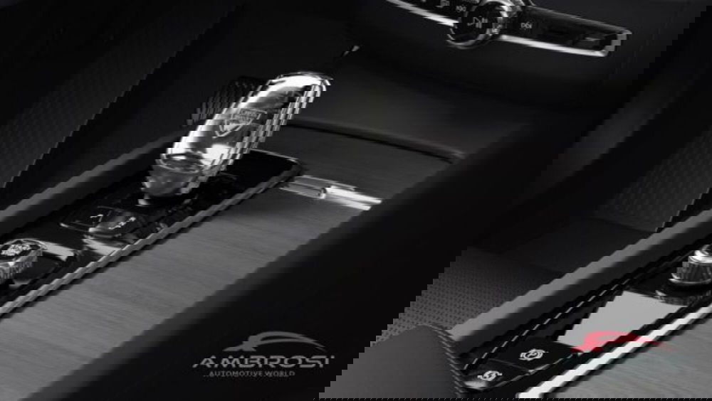 Volvo XC60 nuova a Perugia (14)