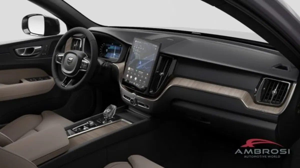 Volvo XC60 nuova a Perugia (2)