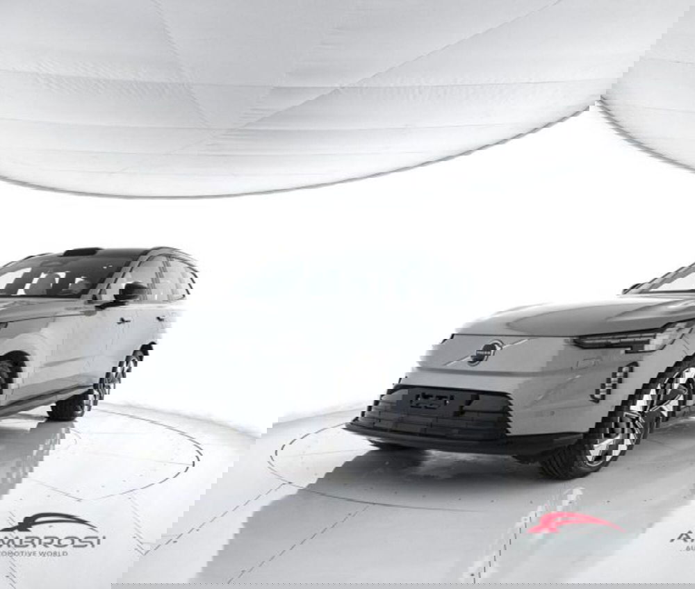 Volvo EX90 nuova a Perugia