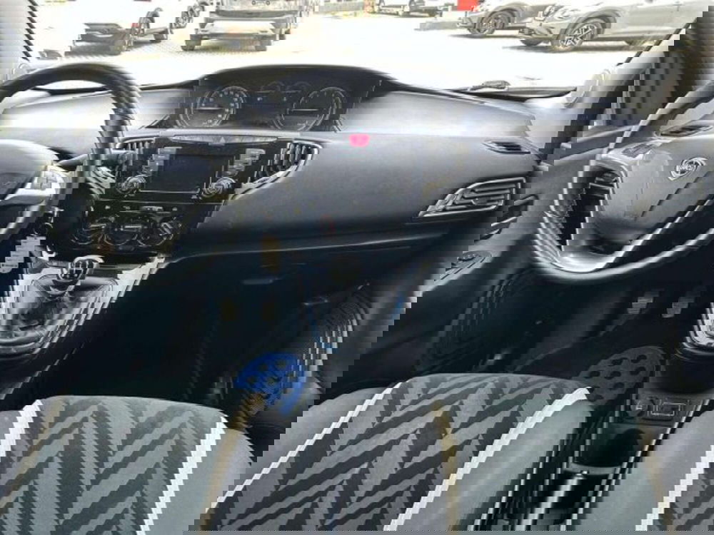 Lancia Ypsilon usata a Firenze (14)